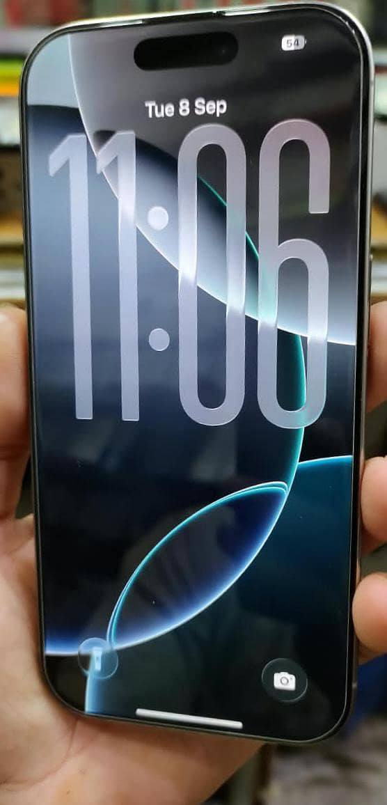 Apple iPhone 16 Pro 0