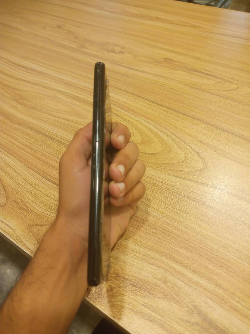 Samsung Mobile Note 8 6