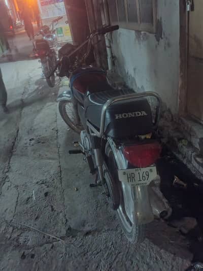 bike Mein Koi masala Nahin Hai bike clear hai bike book hai