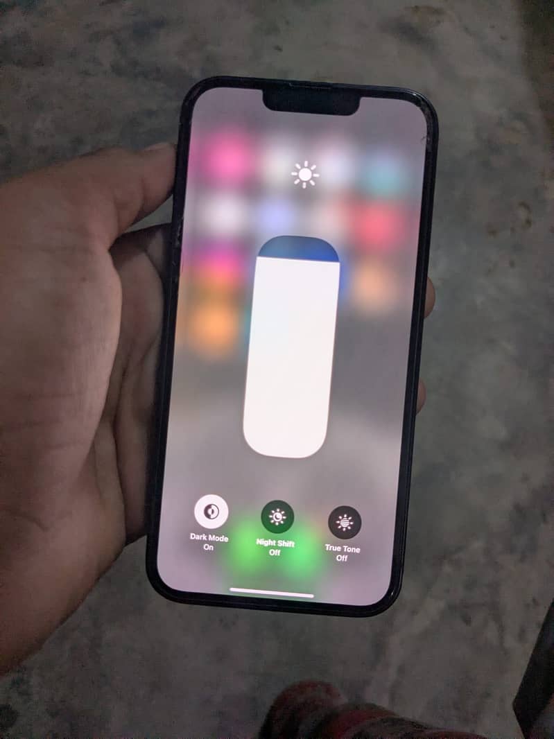 Apple iPhone 13 4