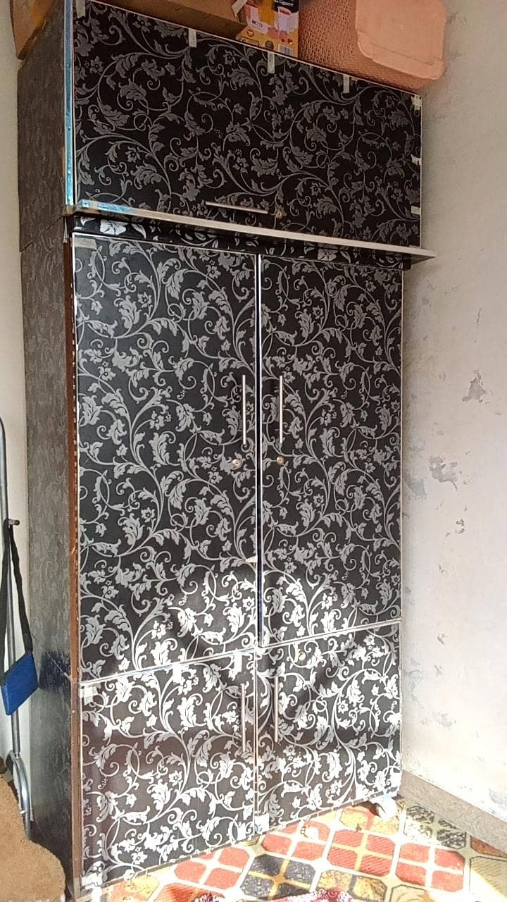 Wardrobe 0