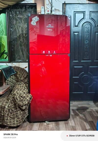 dawlance fridge large size condition 10 by 10