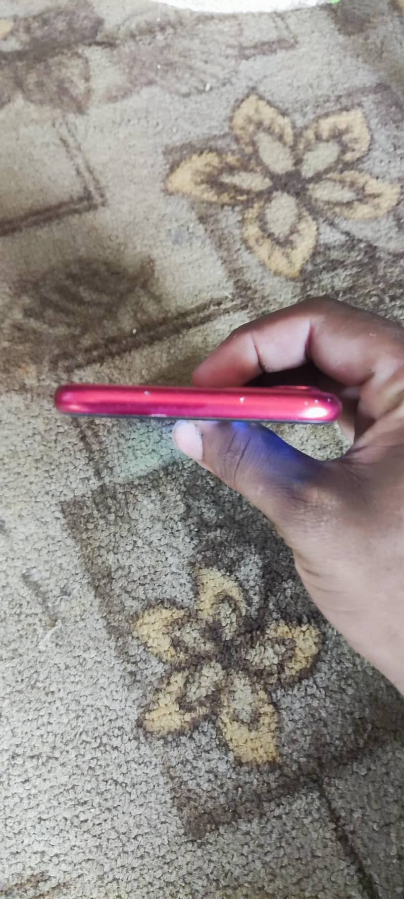 Apple iPhone 11 9