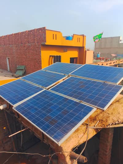 250 Watt ki 6 Solar plate hai