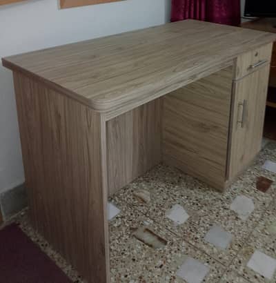 Computer Table or Study Table
