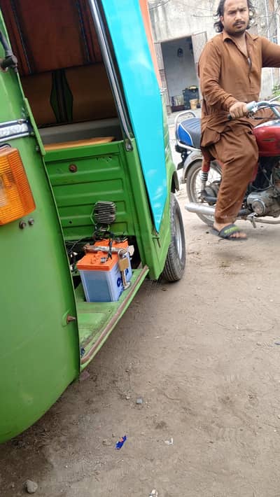rickshaw for sell excellent condition ready to drive