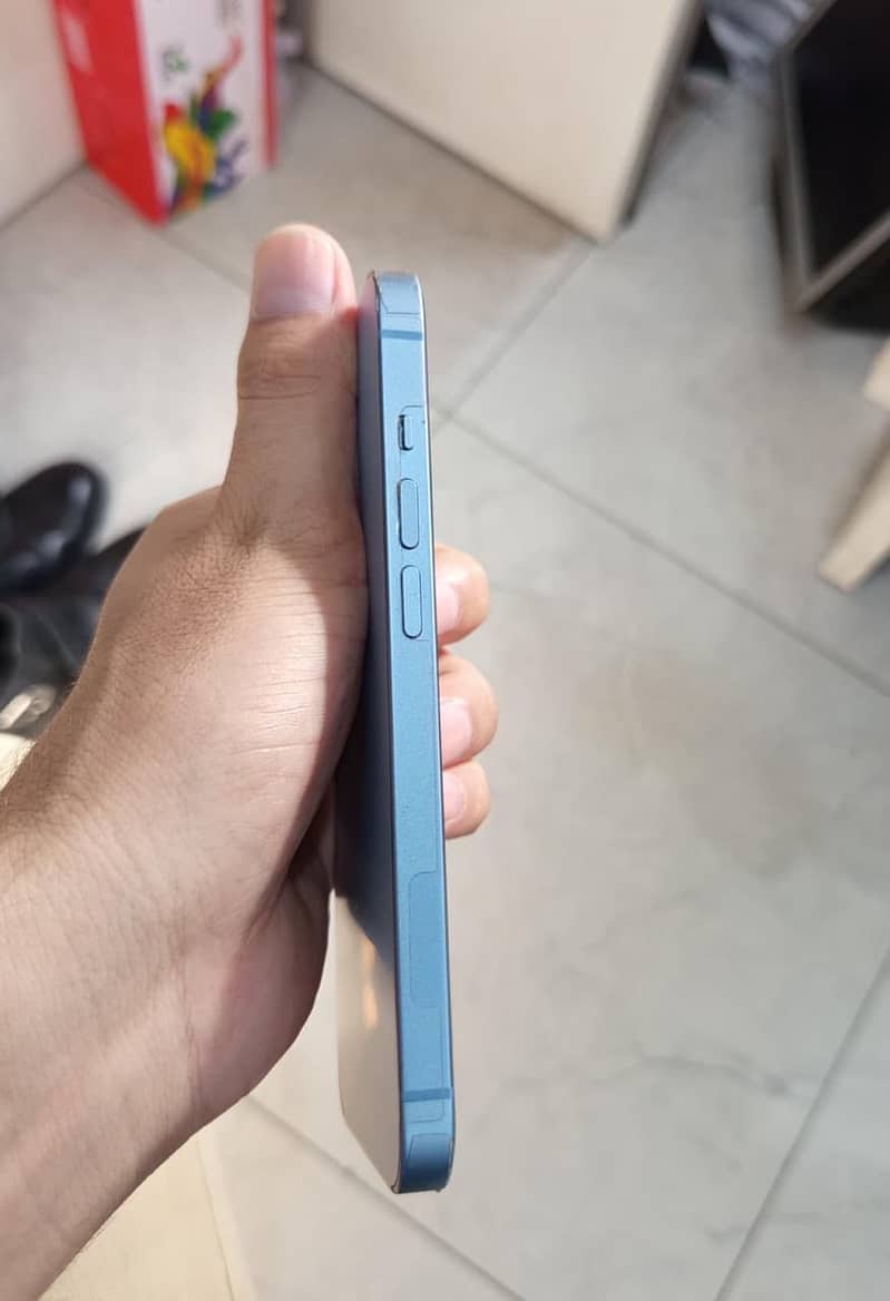 Apple iPhone 14 2