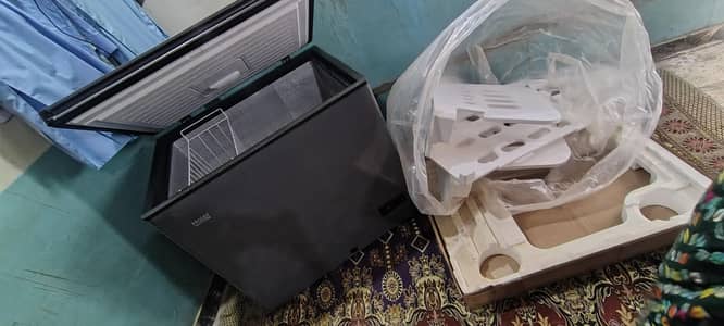 urgent sale Deep freezers. 03442926786