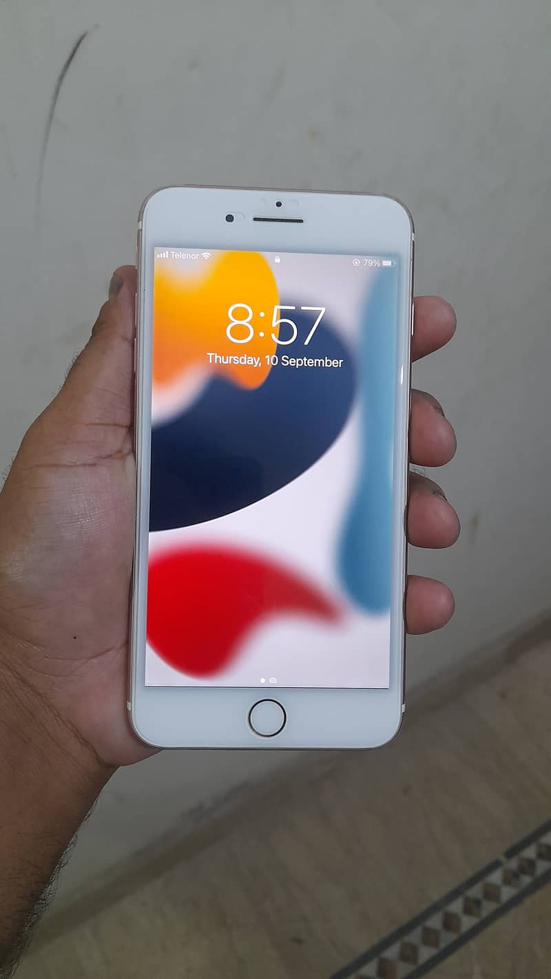 Apple iPhone 7 Plus 1