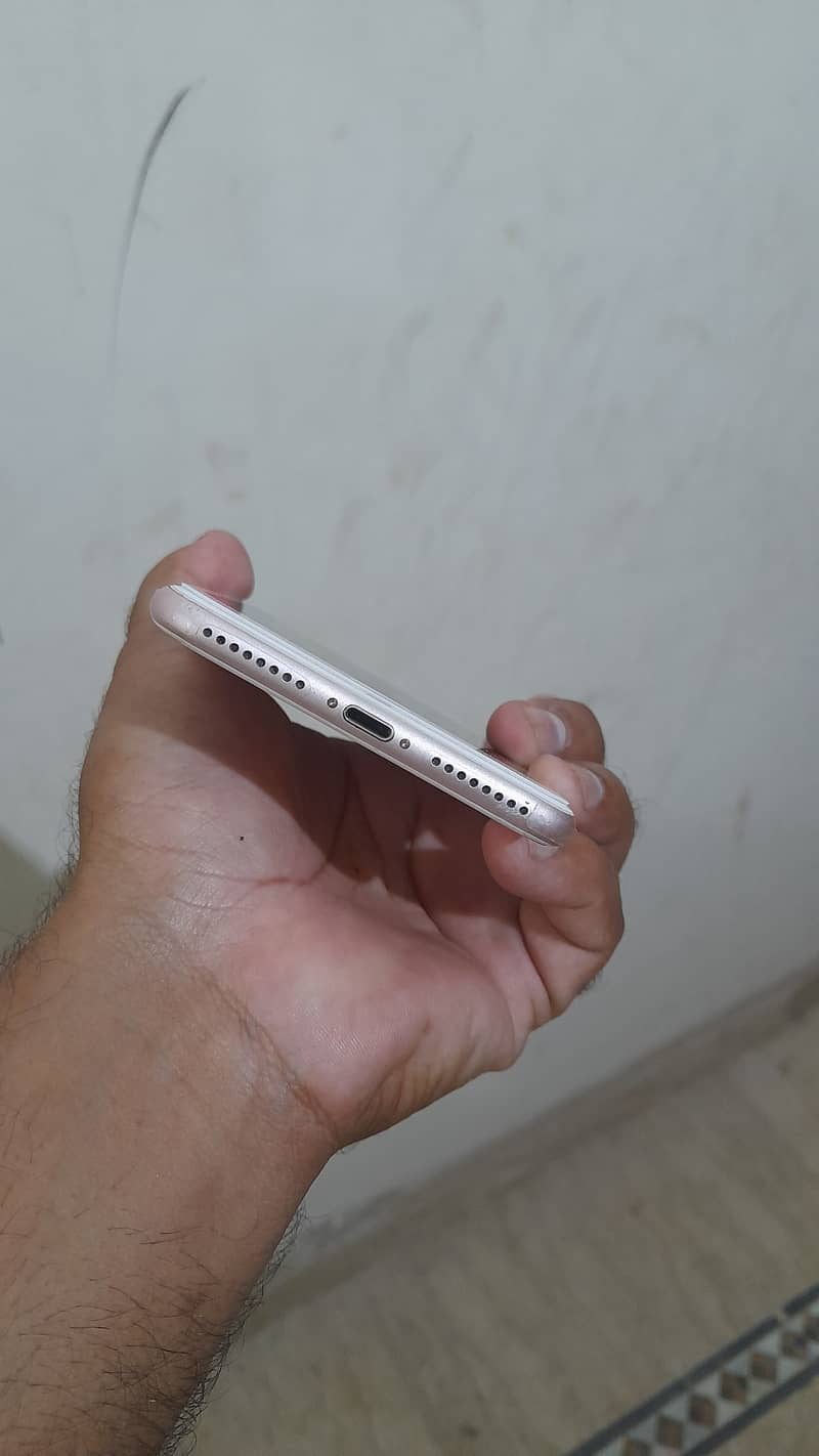 Apple iPhone 7 Plus 7