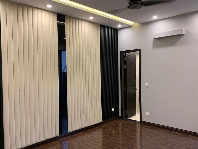 Executive Class 3-Bed Upper Portion DHA Phase 8 4