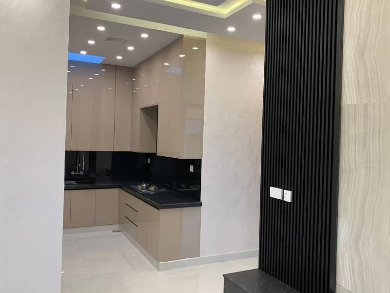 Executive Class 3-Bed Upper Portion DHA Phase 8 8