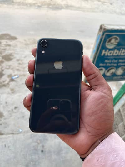Apple iPhone XR