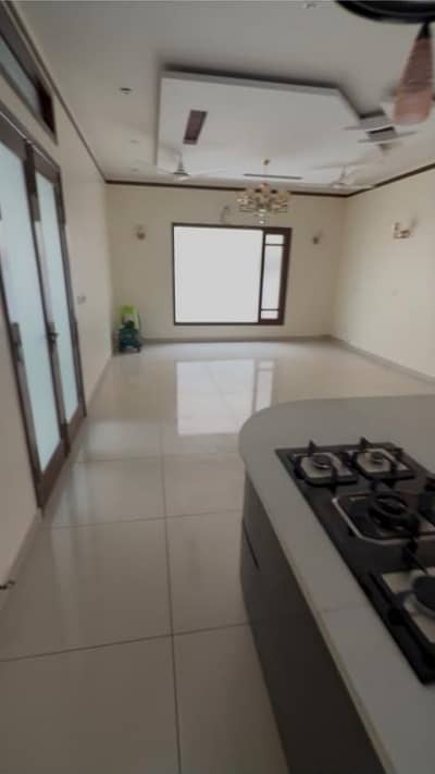 500YARDS GROUND PORTION FOR RENT IN DHA PHASE 6. BEST FOR SMALL FAMILY OR COUPLE