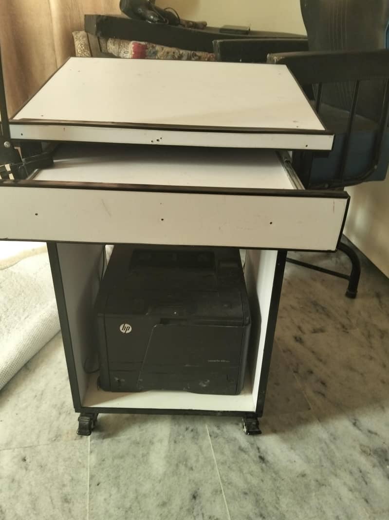 computer table 1