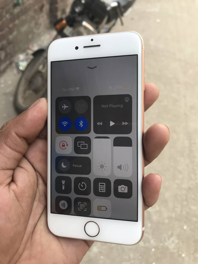 iPhone 8 8