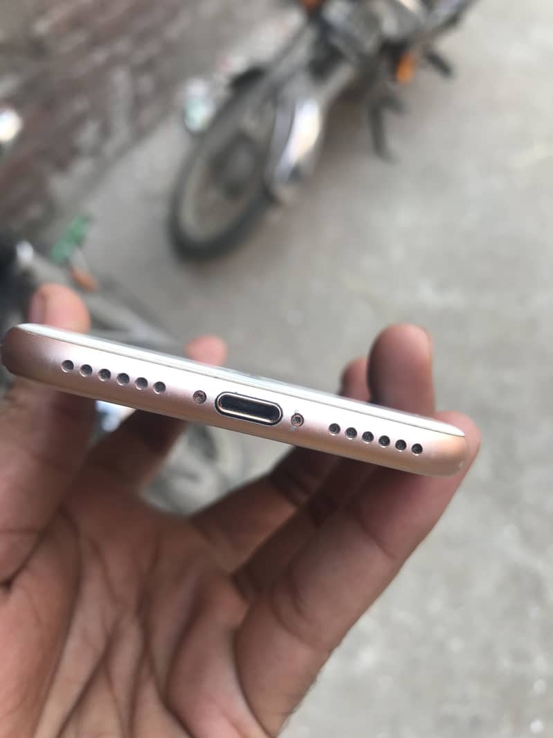 iPhone 8 10
