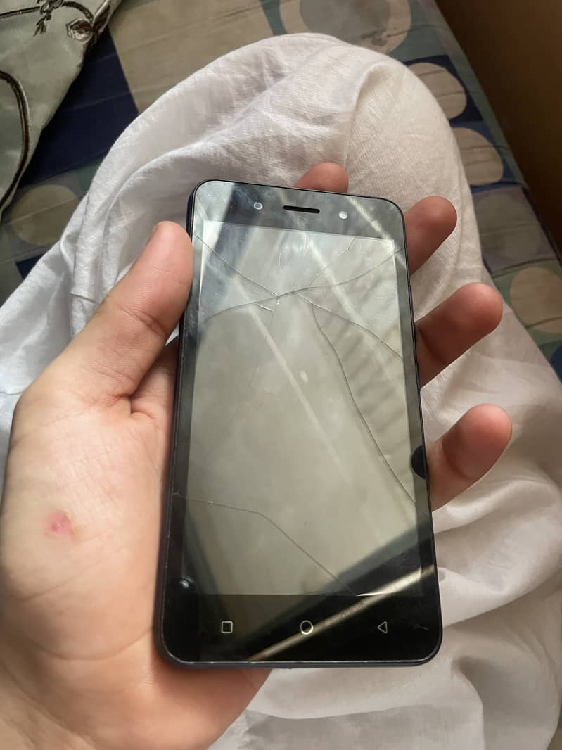 Itel A17 1