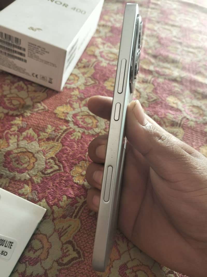 Honor Other Model 3