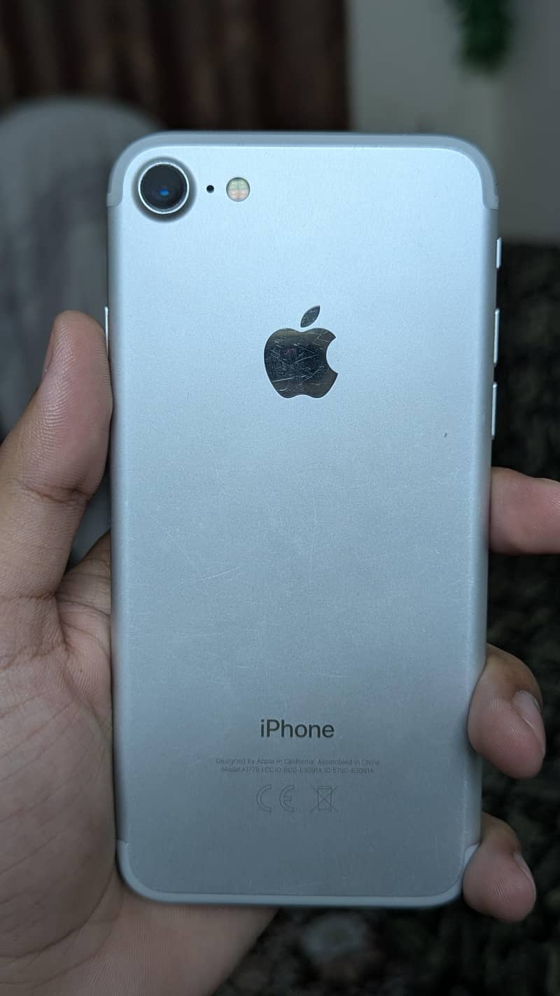 Apple iPhone 7 5