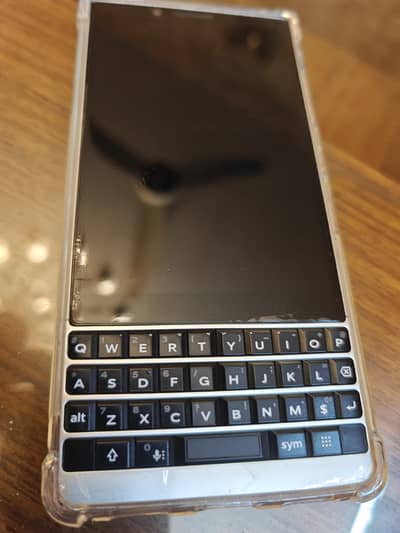 Blackberry key2 silver edition