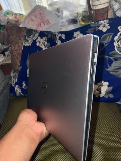 Core i5 7th Generation • XPS | 256gb