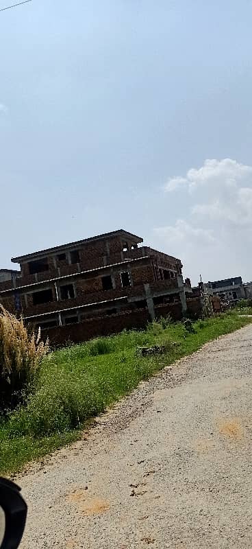 G-14/2 st no 77 plot 40x80 top location for sale.