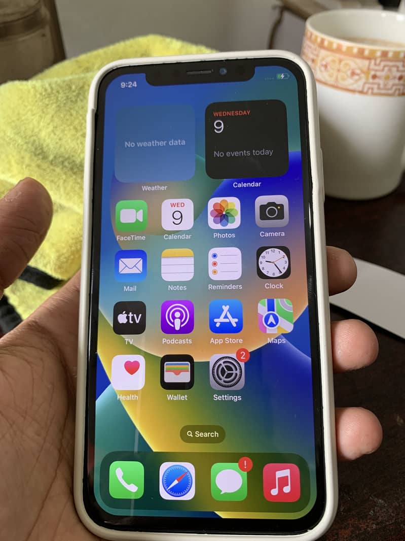 Apple iPhone X 4