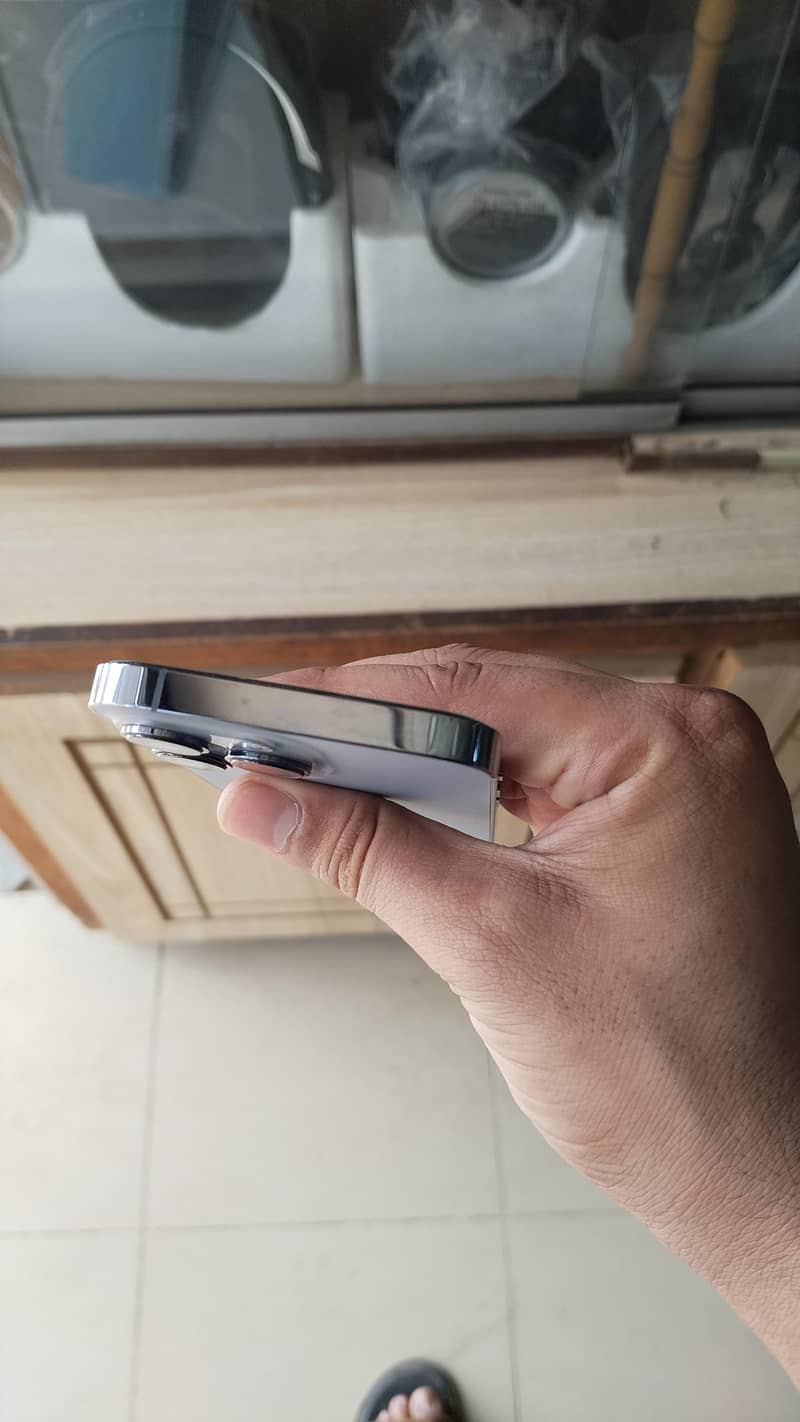 Apple iPhone 13 Pro 1