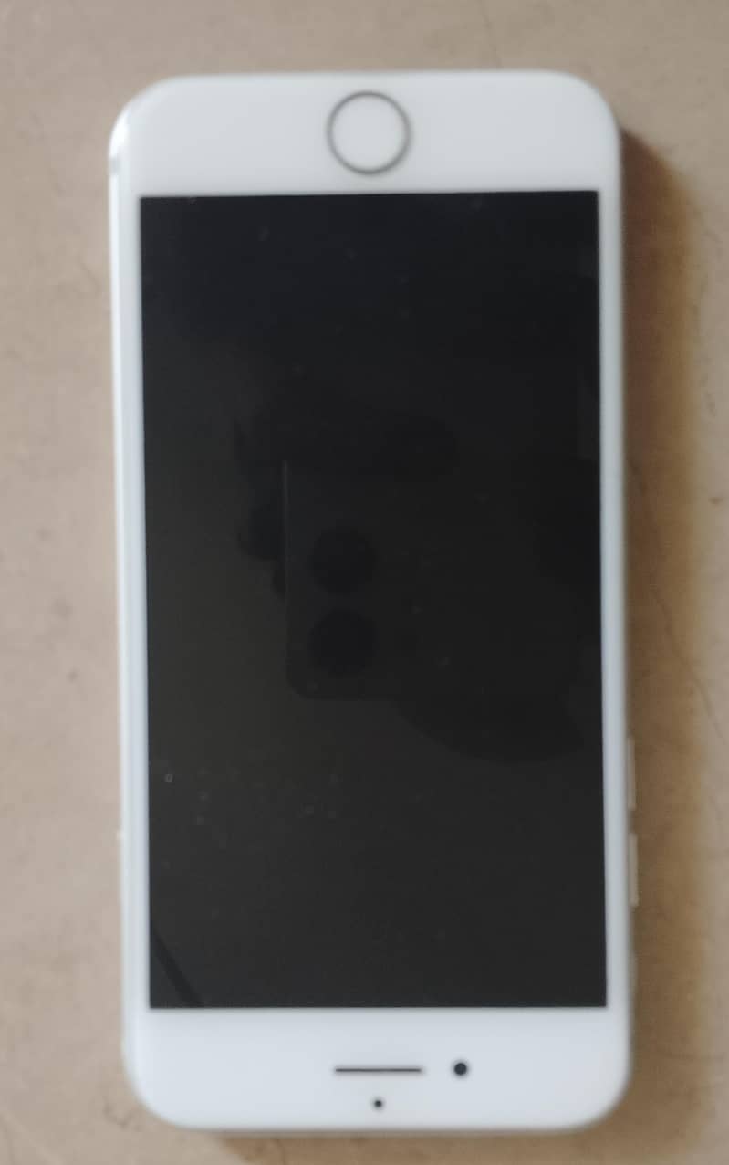 Apple iPhone 7 1