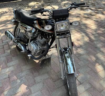 Honda CG 125S Black Special Edition 2026