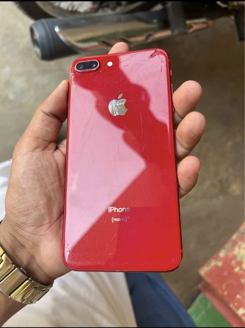 Apple iPhone 8 Plus 1
