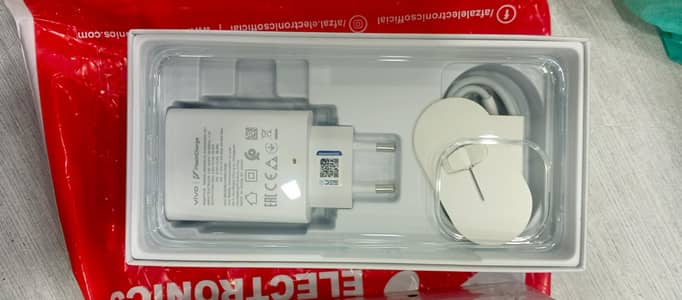 Vivo V11 6/128  03000046660