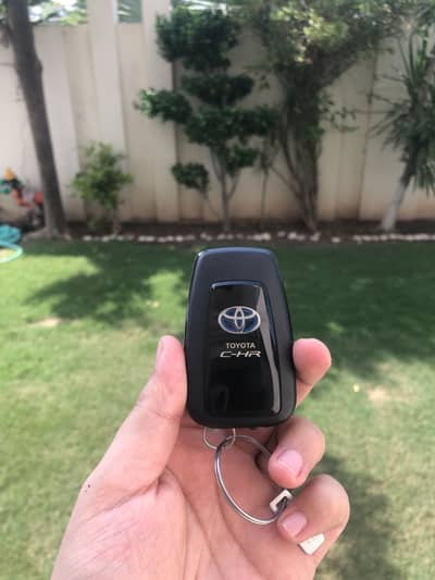 Car keys of many type available on different prices msg toh get info