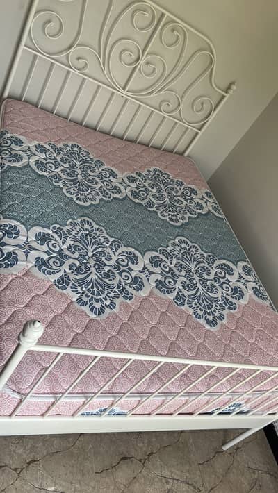Queen Size Mattress For Sale