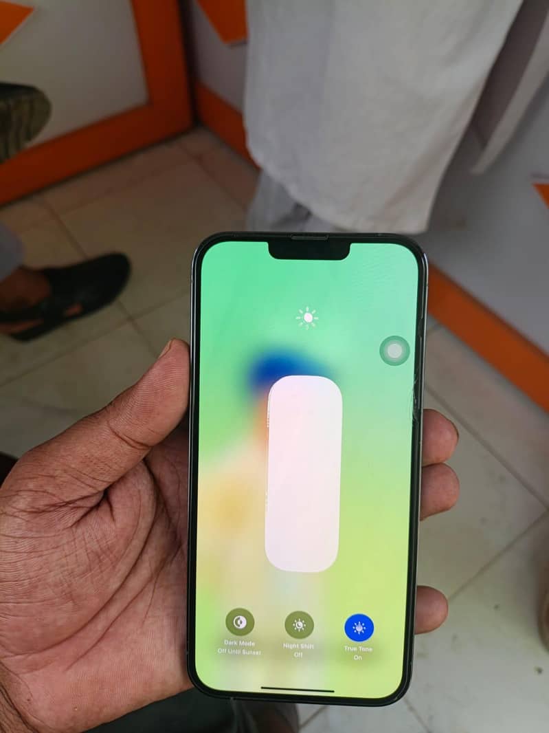 Apple iPhone 13 Pro Max 5