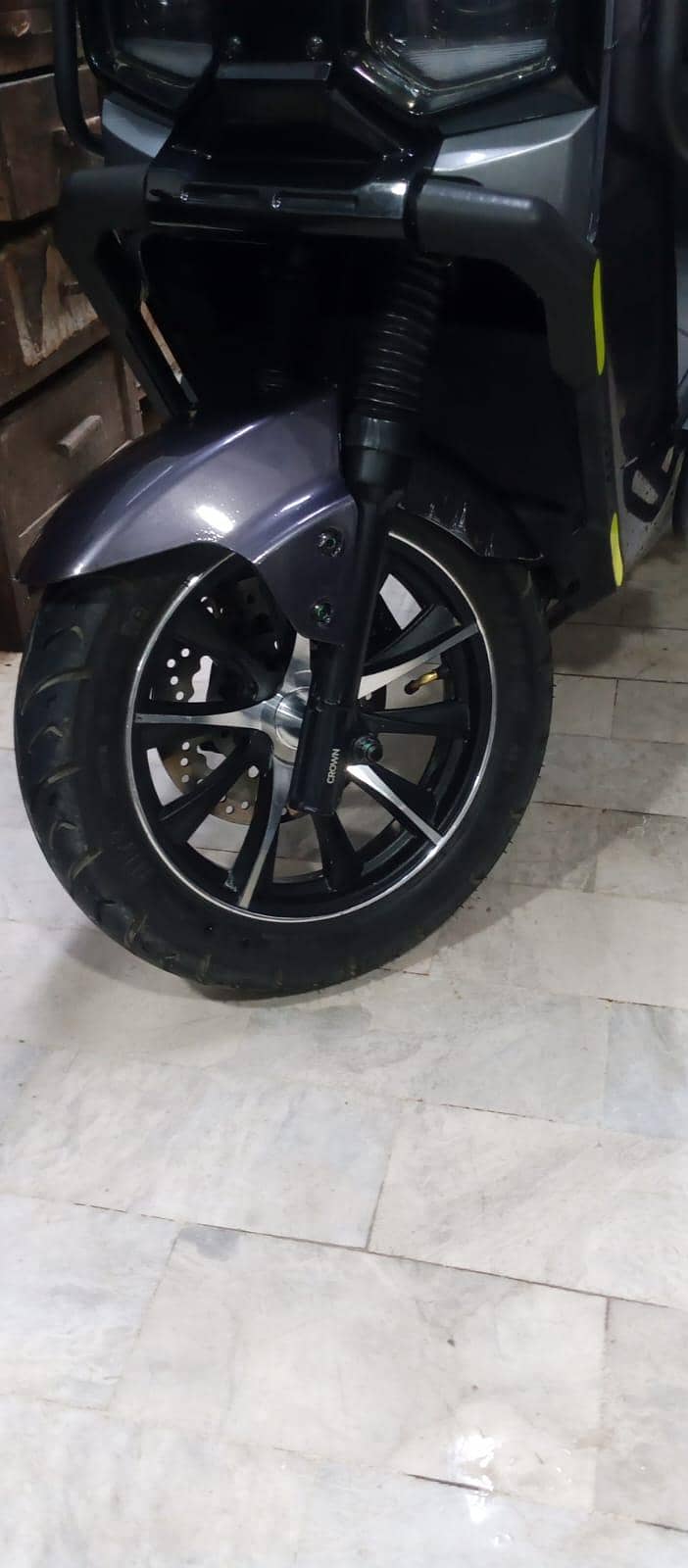 Crown Electric Mobility Model Flash 3