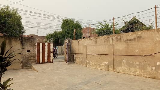 Prime Location Peoples Colony - Block D Building Sized 40 Marla Is Available