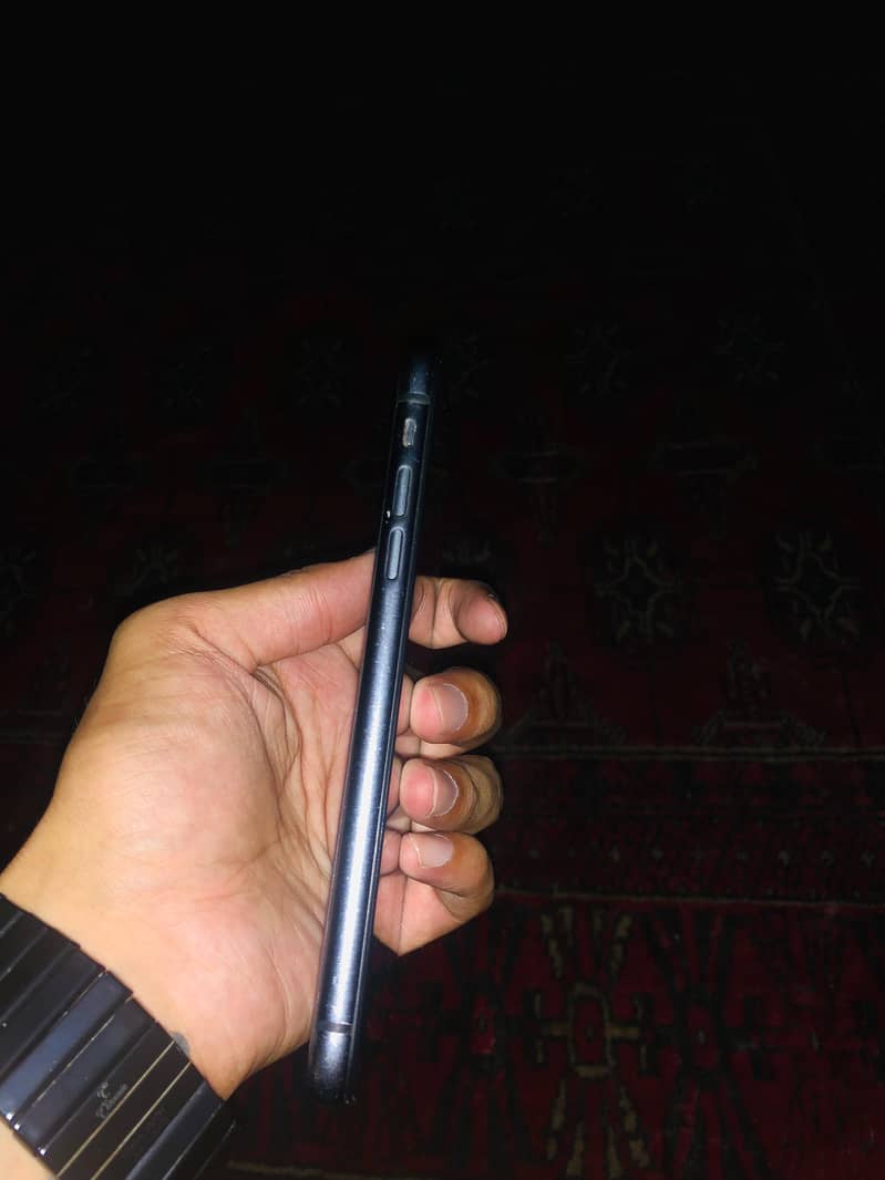 Apple iPhone 11 5