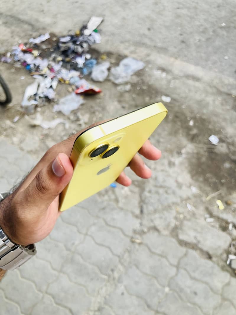 Apple iPhone 14 6