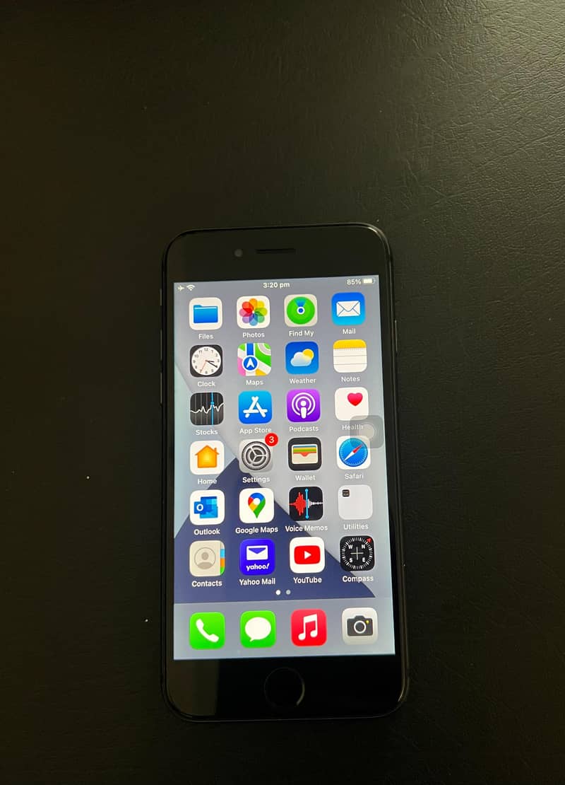 Apple iPhone 8 0