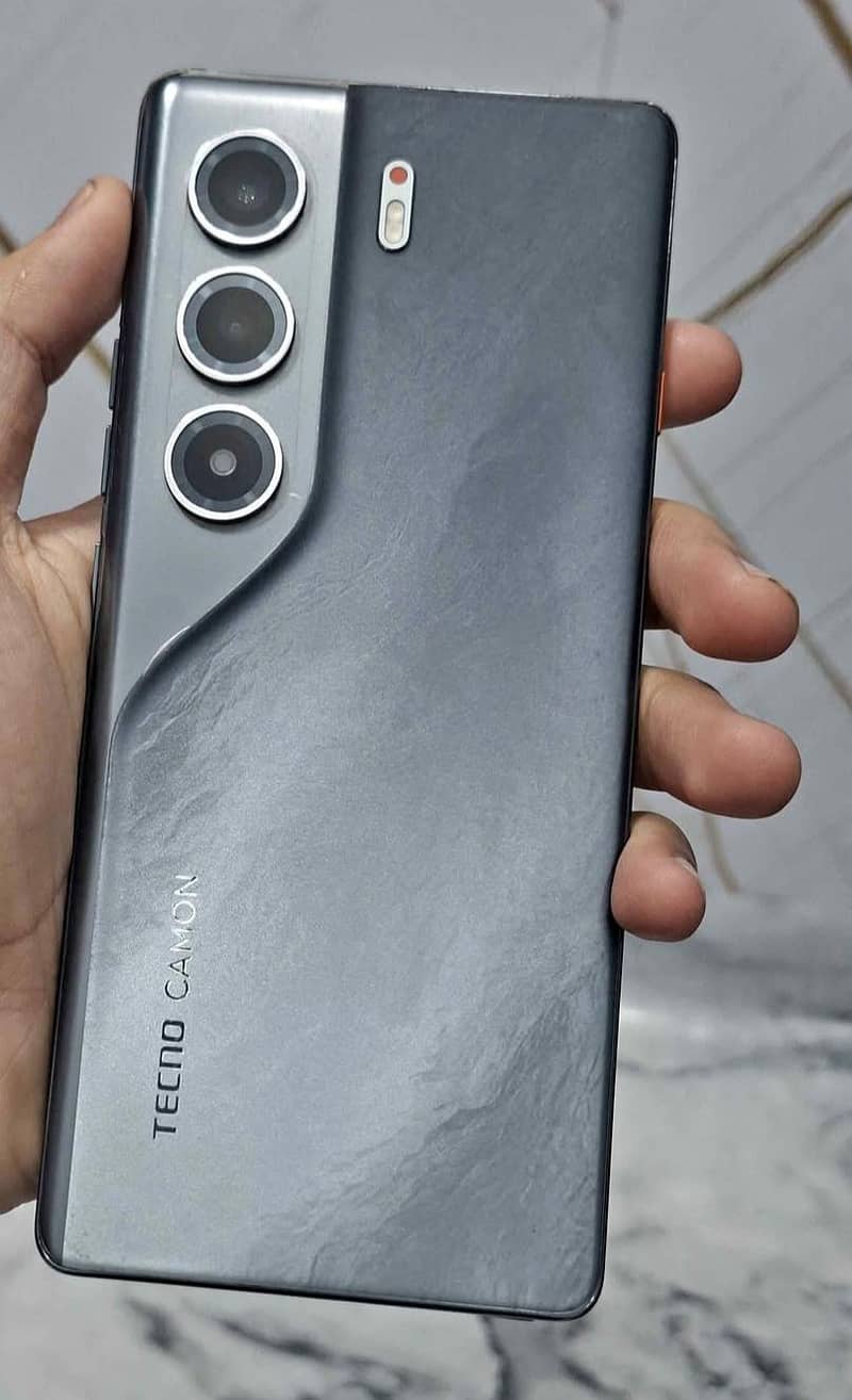 tecno camon 40 pro 2