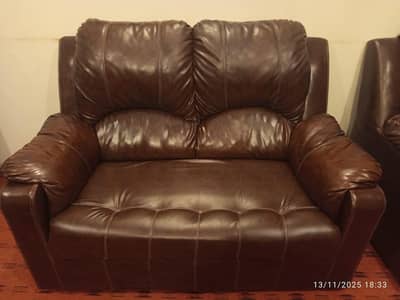 relaxer comfortable seven seater drawing room used