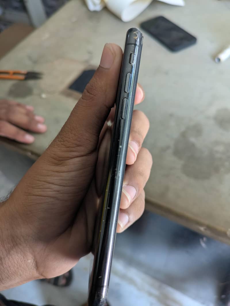 Apple iPhone X 0