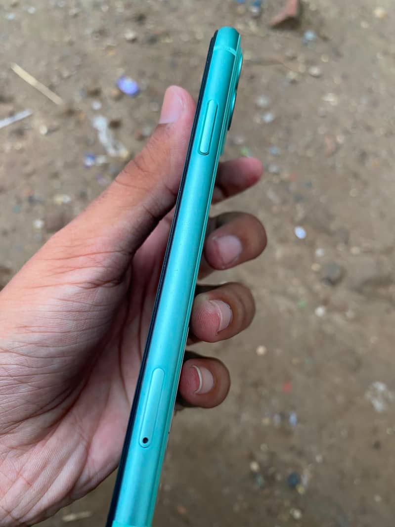 Apple iPhone 11 1