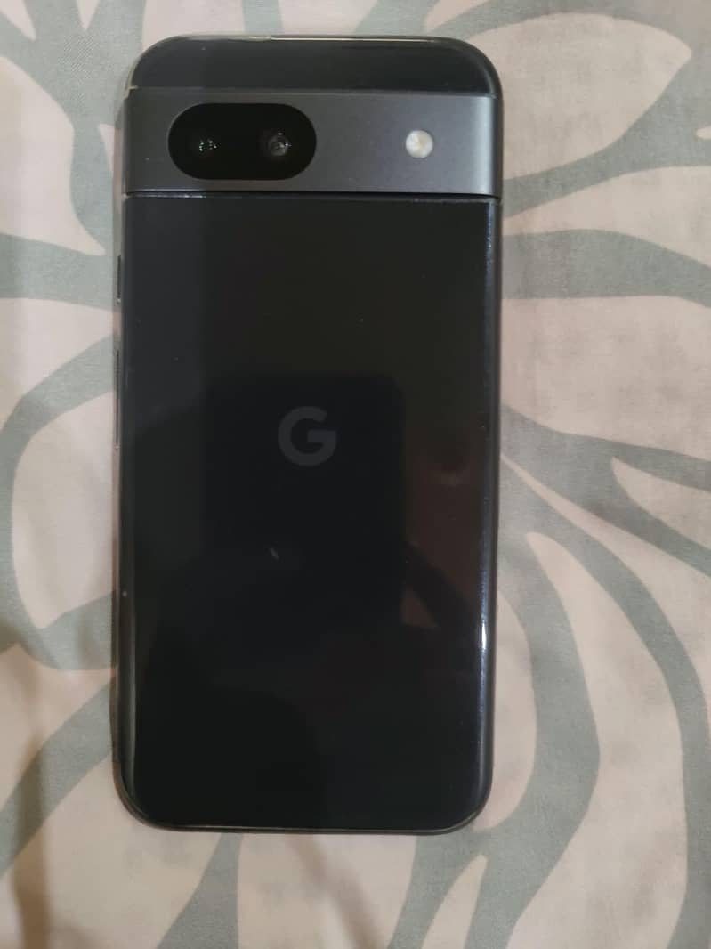 Google Pixel 8a 4