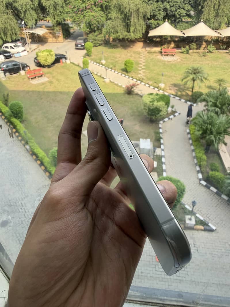 iPhone 15 Pro 256 3