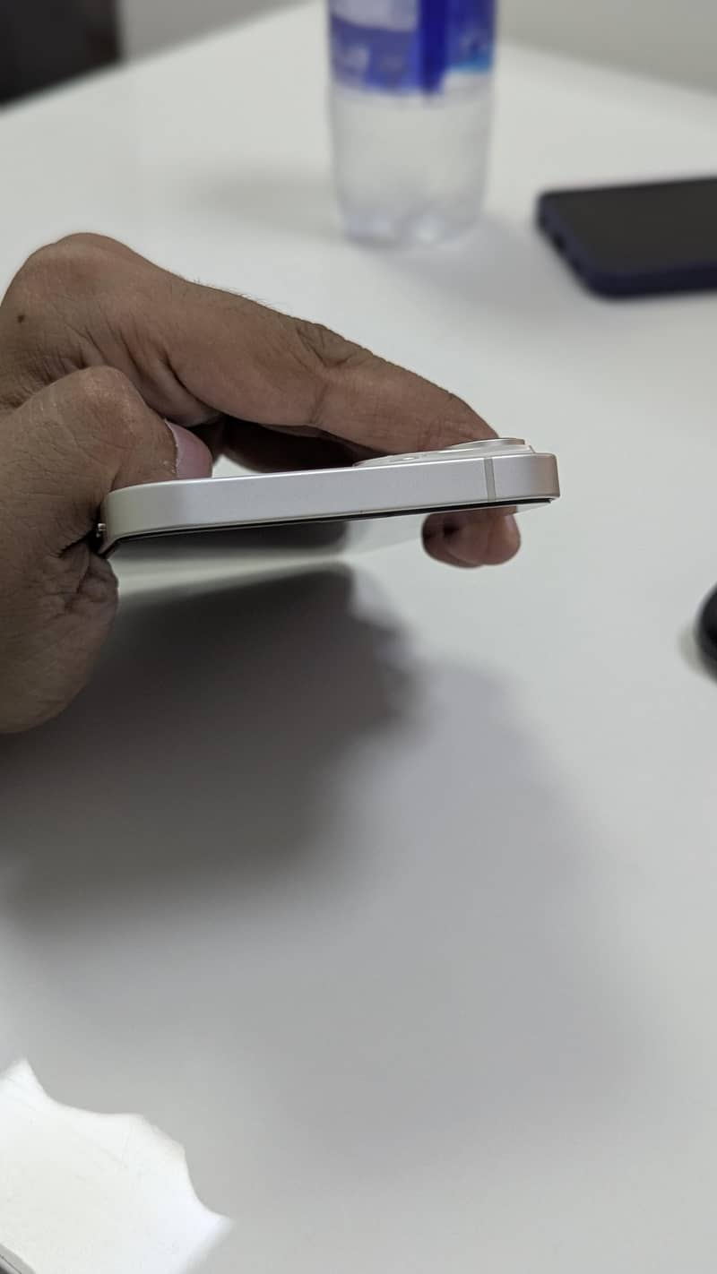 Apple iPhone 14 plus 3
