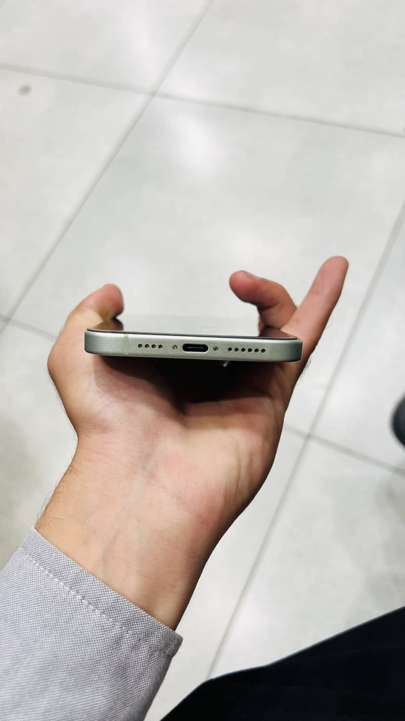 Iphone 15 plus MDM 3
