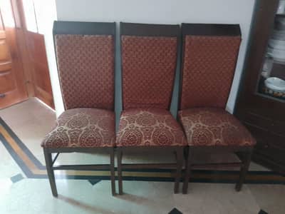 wood dining table